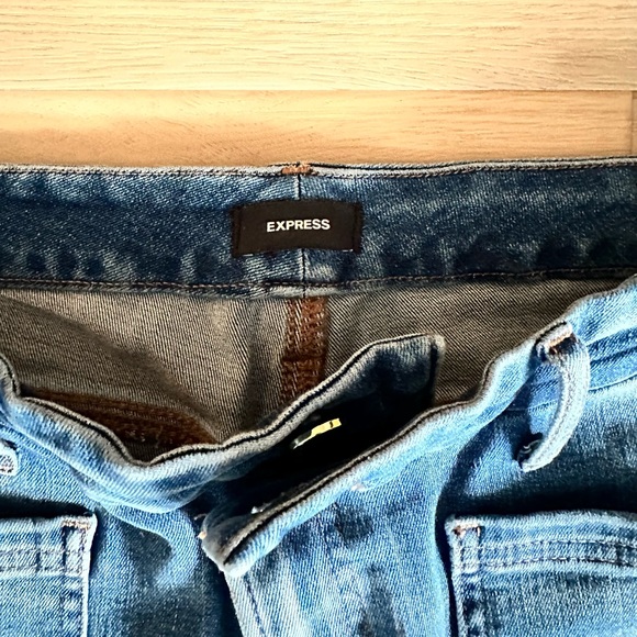 Express Flexx Mid Rise 70’s Flare Jeans - Picture 3 of 4